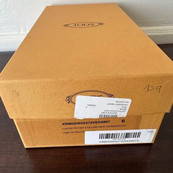 TOD'S unisex Laccetto  Red slip-on suede driving Loafers size US6 EU 39-39 1/5 - Picture 13 of 14